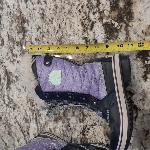 Sorel boots - Picture 13 of 13